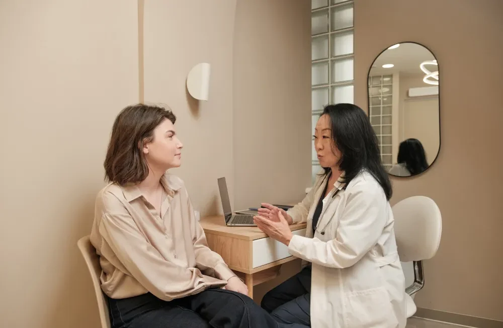Dental Expressions welcomes dental emergencies and aims to help patients get advice quickly when pain, swelling, broken teeth or sudden problems appear. || If something feels urgent, the team can guide you towards the right appointment and next step.